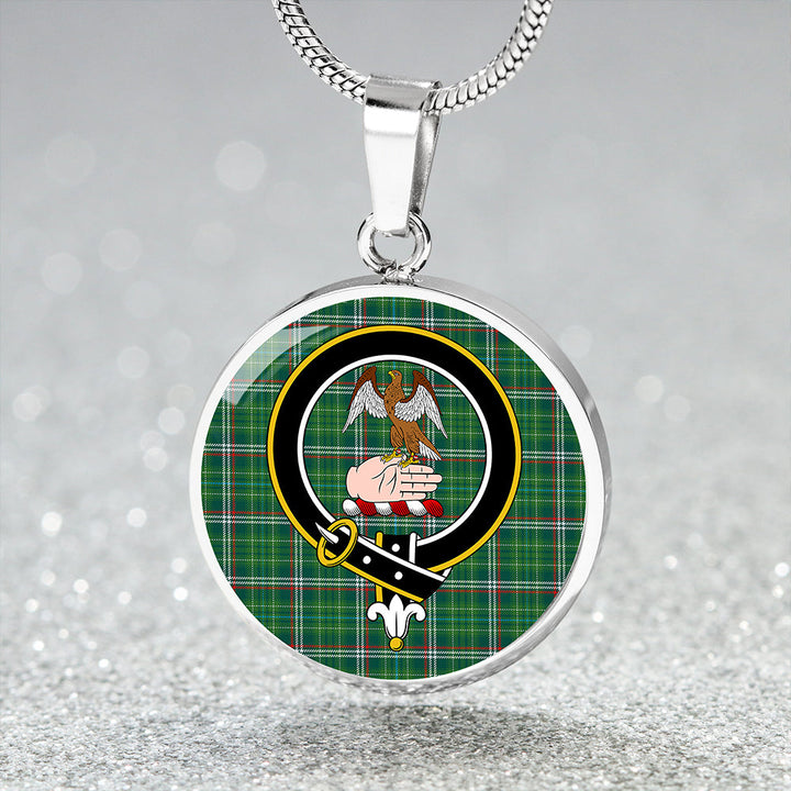 Toshach Modern Clan Badge Tartan Classic Circle Necklace