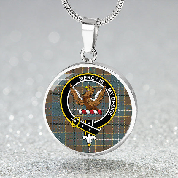 Wishart Hunting Weathered Clan Badge Tartan Classic Circle Necklace