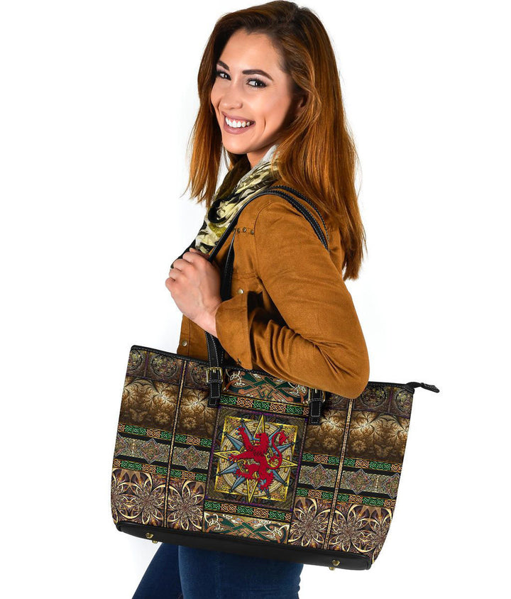 Scotland Leather Tote - Scotland Lion With Celtic Compass